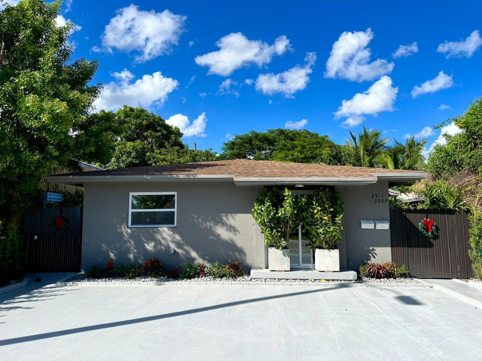 Villa Beautiful, Fully Furnished 4Bed 2Bath House - 5 Minute Walk To Miracle Mile Downtown Coral Gables à Miami Extérieur photo